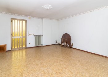 Zona giorno - Semi-detached house Via Bernezzo, 88, Caraglio - photo 28