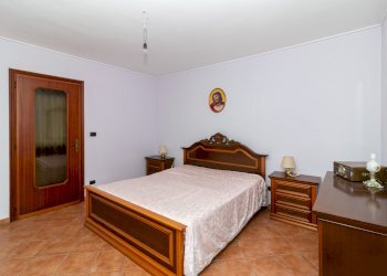 Camera da letto 1 - Semi-detached house Via Bernezzo, 88, Caraglio - photo 10
