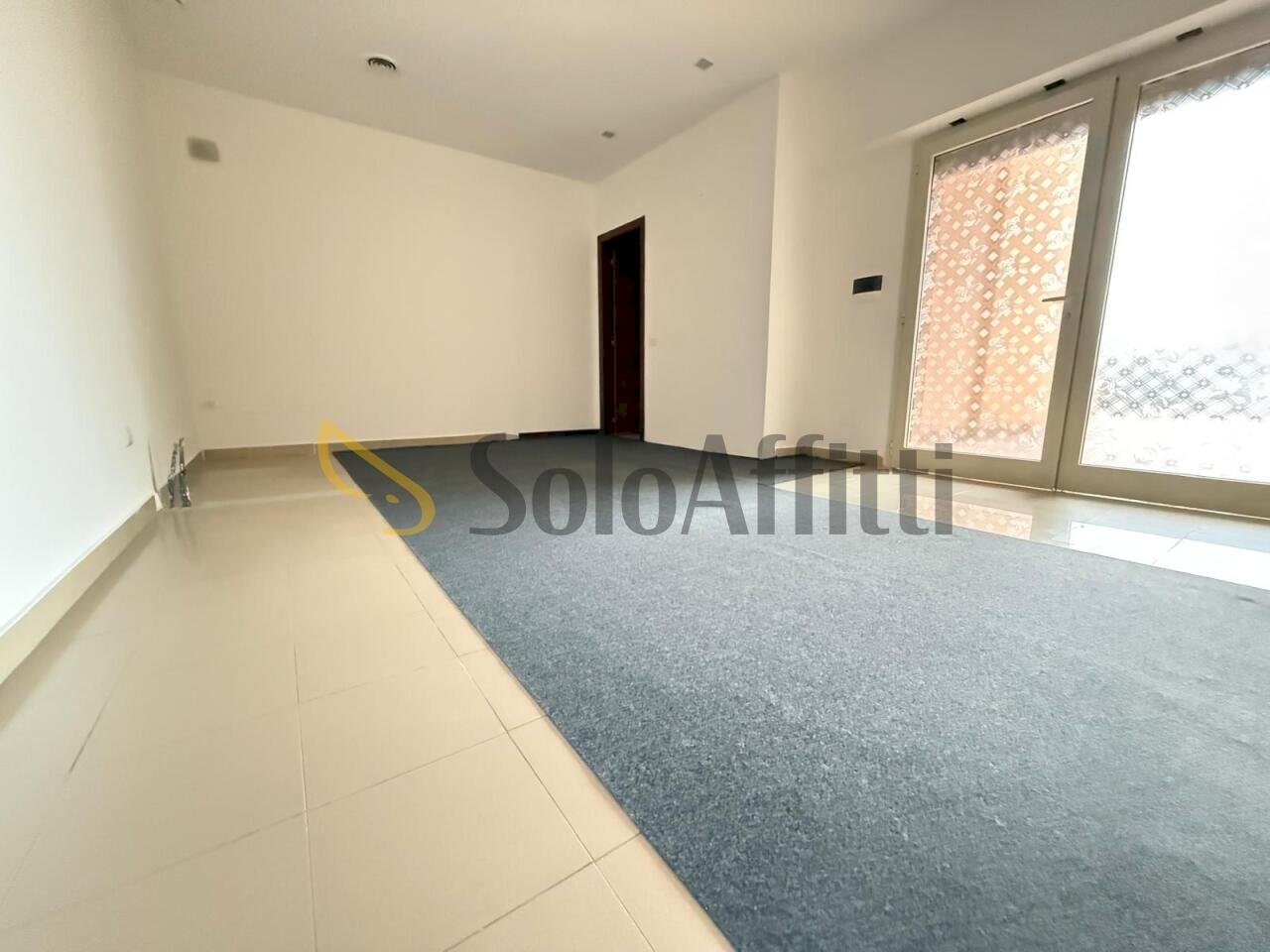 WhatsApp Image 2026-01-17 at 17.03.58 (3).jpeg - Commercial Premises Via Renato Iaselli 11, Caserta - photo 2