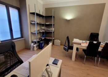 20220217_124500.jpg - Ufficio Via Leonardo Da Vinci 73, Alassio - foto 5