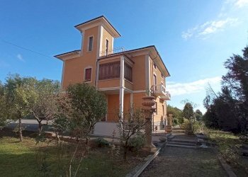 #canovaonline - Villa corso Giuseppe Garibaldi, 184, Gattinara - foto 4