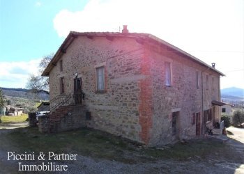 02.jpg - Porzione di casa Via dei Mandorli 49, Panicale - foto 2