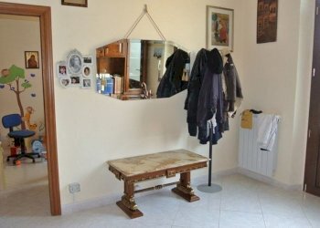 05fc4ad007e6970ba359020a58cbec94.jpg - Casa indipendente Luni - foto 2