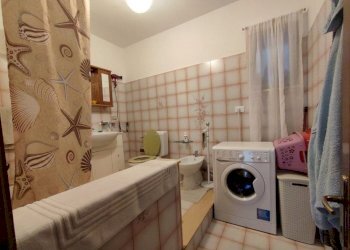 6542b1ee3fd14e0b3b97cea76c3621dc.jpg - Casa indipendente Luni - foto 16