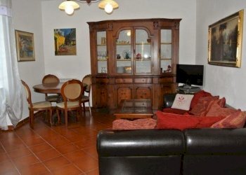 e6d845b7e0786f9c3e29d911c9d128ed.jpg - Casa indipendente Luni - foto 30
