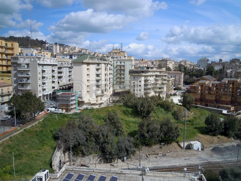 DSCN0414 (1024x768).jpg - Attic via Alcide de Gasperi 7, Caltanissetta - photo 2