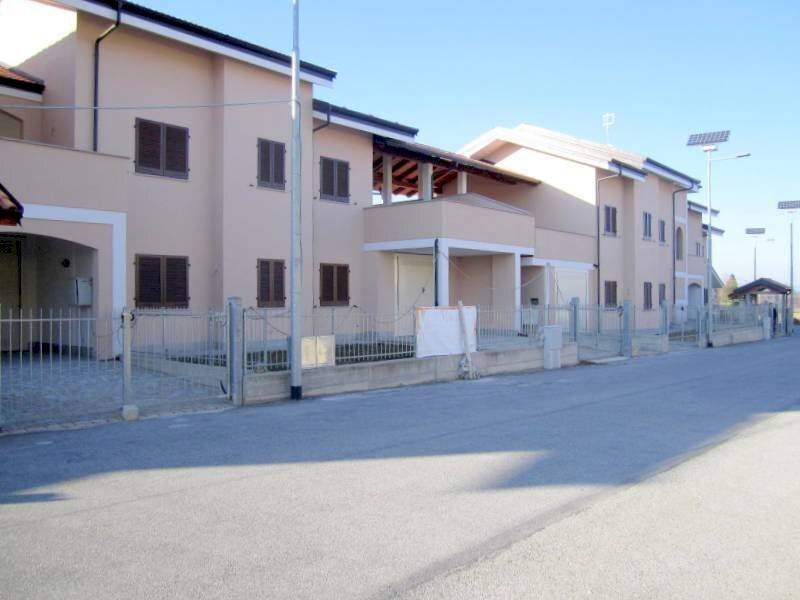 esterno - Four-room apartment via Santa Croce, Vignolo - photo 1