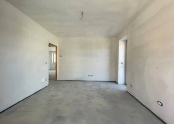 Stanza non arredata - Trilocale via Roma, Beinette - foto 9