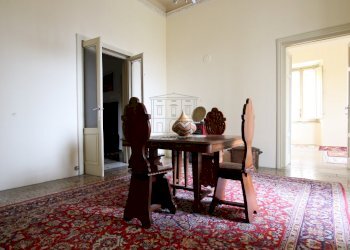 vendesi villa ristrutturata con giardino luccaIMG_ - Villa Lucca - foto 16