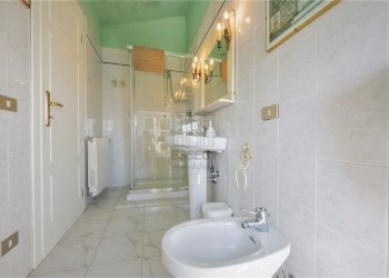 Fienile - Bagno Mansarda 2.jpg - Casale Capannori - photo 21