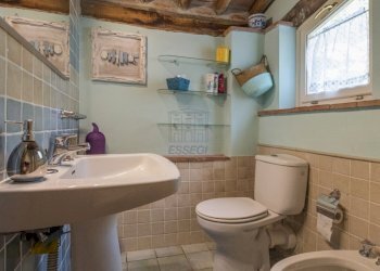 Forno - Bagno 3.jpg - Casale Capannori - photo 29