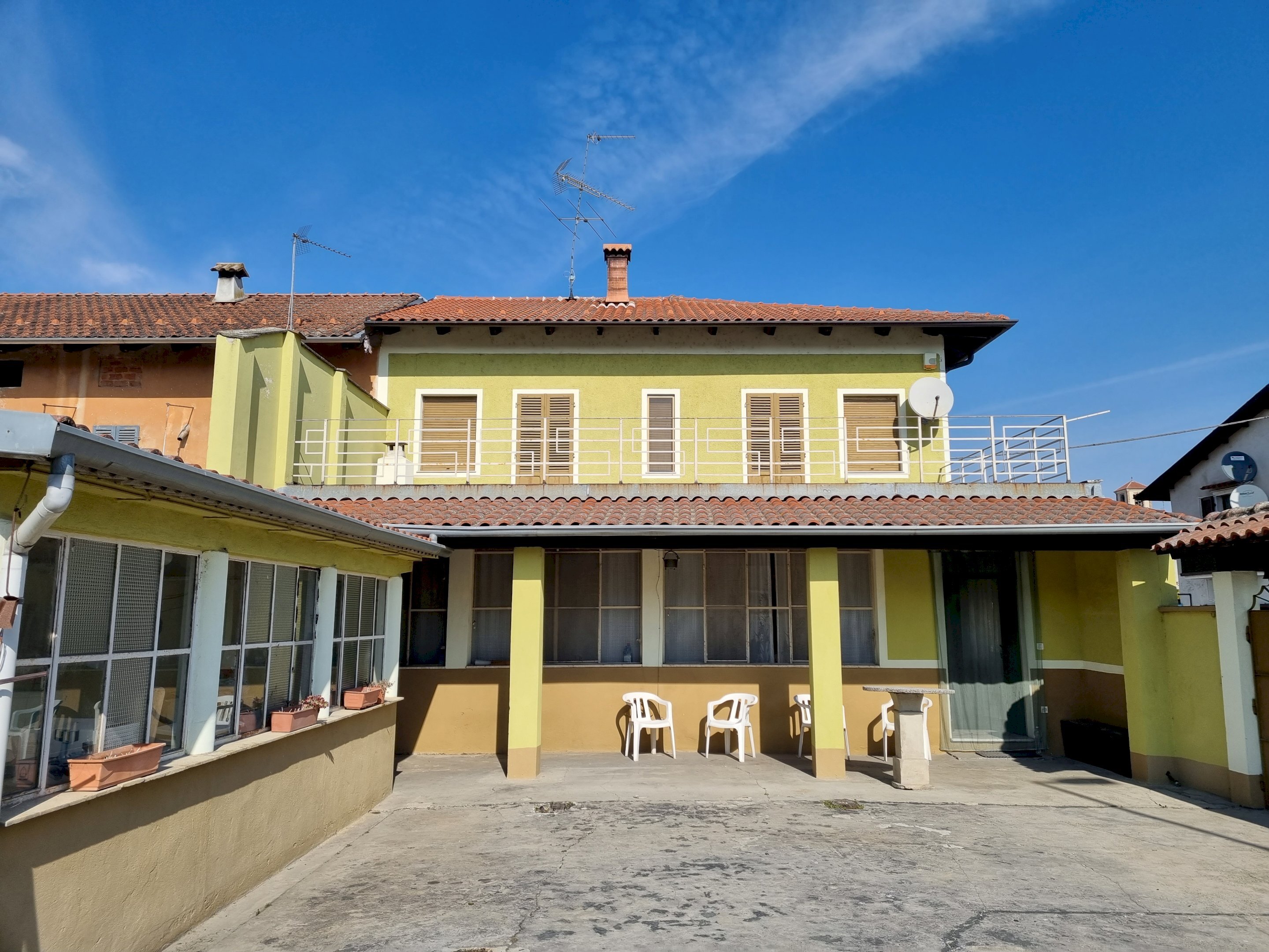 Casa indipendente Corso Italia, 79, Palazzolo Vercellese - foto 1
