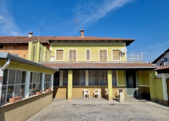 Independent house Corso Italia, 79, Palazzolo Vercellese - photo 1