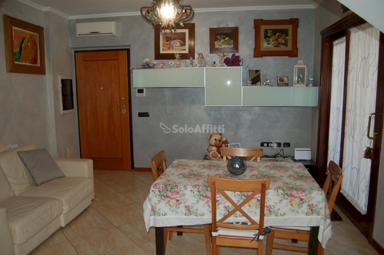 DSC_0010.jpg - Four-room apartment Via Mottola 14, Roma - photo 2