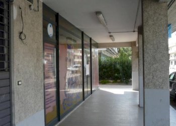 Locale Commerciale via fabio  filzi, Martinsicuro - foto 2