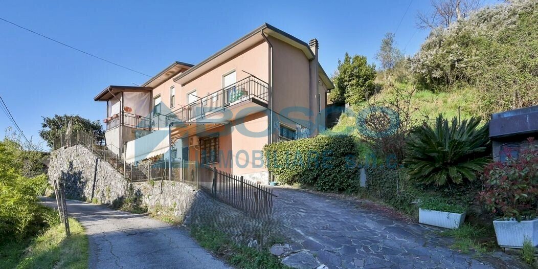 1.jpg - Villa Borgo Mitiliano 97, Vezzano Ligure - foto 2