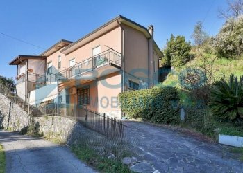 1.jpg - Portion of a house Borgo Mitiliano 97, Vezzano Ligure - photo 2