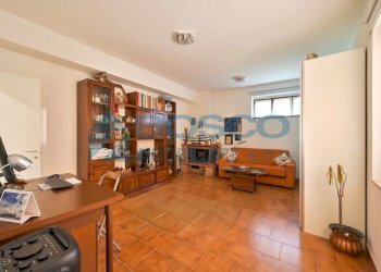 9.jpg - Portion of a house Borgo Mitiliano 97, Vezzano Ligure - photo 13