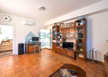 14.jpg - Portion of a house Borgo Mitiliano 97, Vezzano Ligure - photo 17