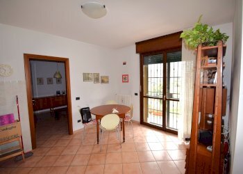 Quadrilocale Russi - foto 1