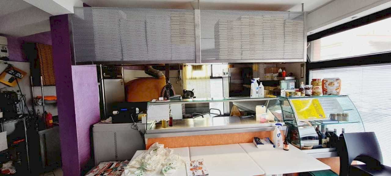 c6a12938-ce4c-4698-ae8d-8b8cea76aa3b.JPG - Pizzeria Via Fabio Filzi 157, Prato - foto 1