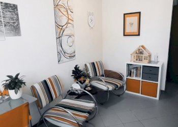 1653123823270.jpg - Office Viale Puccini, Lucca - photo 1