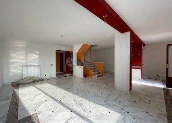 IMG_6789.jpg - Portion of a house Via Falcinello, Sarzana - photo 7