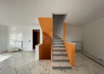 IMG_6792.jpg - Portion of a house Via Falcinello, Sarzana - photo 8