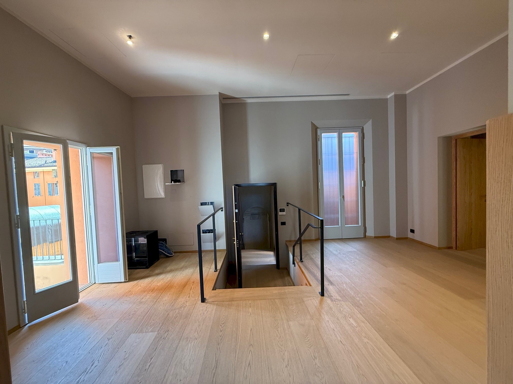 Office via Pescherie Vecchie, 1, Bologna (neighborhood Centro Storico) - photo 1