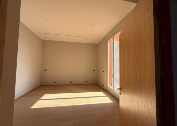 Ufficio via Pescherie Vecchie, 1, Bologna (zona Centro Storico) - foto 9