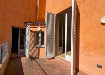 Ufficio via Pescherie Vecchie, 1, Bologna (zona Centro Storico) - foto 12