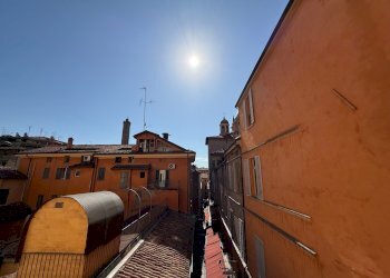 Ufficio via Pescherie Vecchie, 1, Bologna (zona Centro Storico) - foto 27