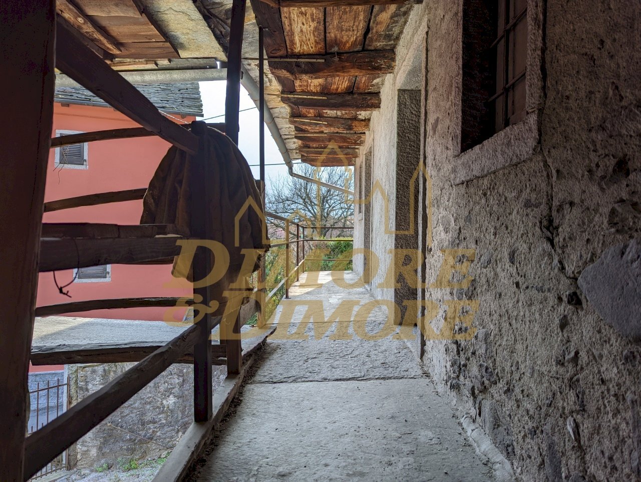 Balcone primo piano.jpg - Villa Via in selva, Premosello-Chiovenda - foto 2