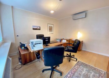 Ufficio LOCALITA' GRAND CHEMIN N. 30, 30, Saint-Christophe - foto 7