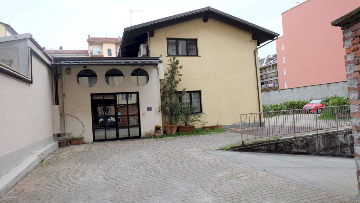 Magazzino Via Le Chiuse, Torino - foto 2