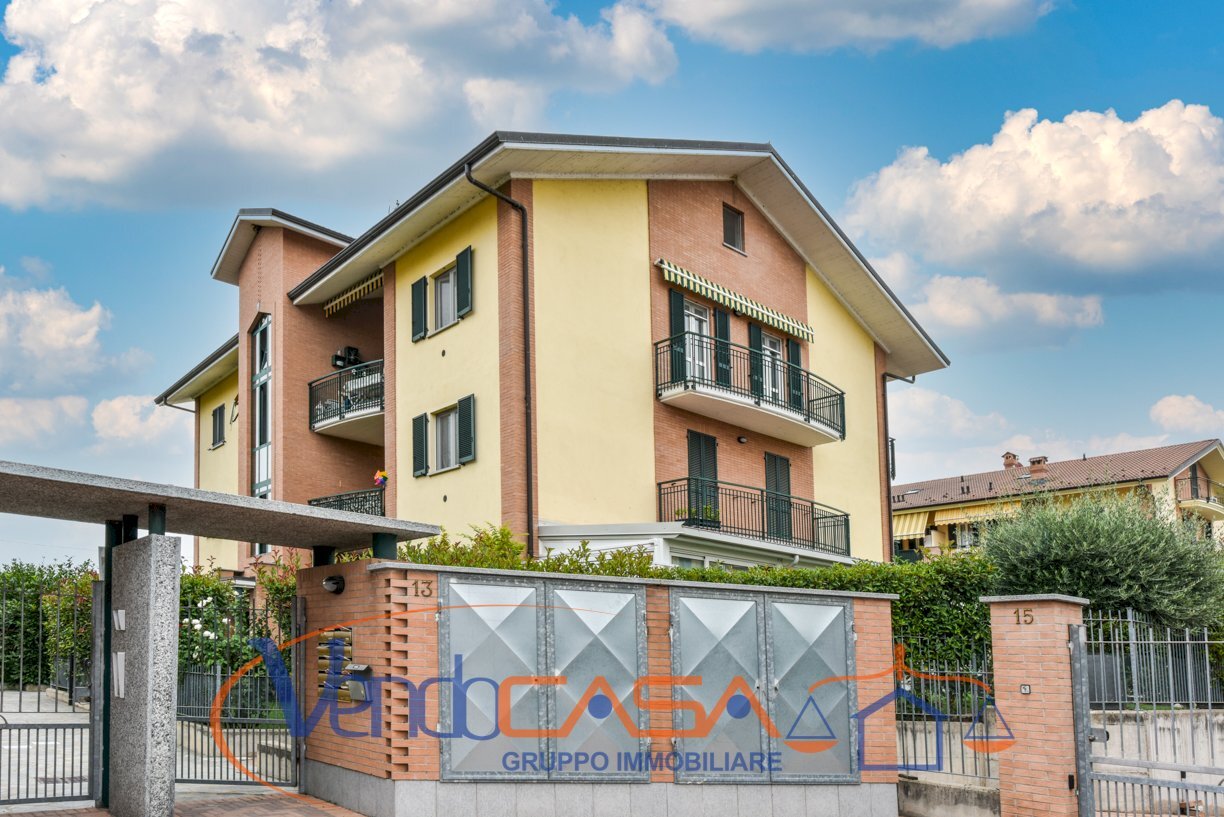 Two-room apartment Carmagnola - photo 1