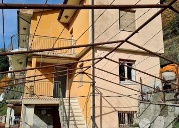 Casa indipendente Lumarzo - foto 2