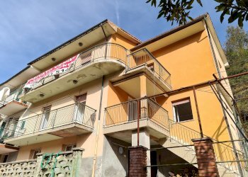 Casa indipendente Lumarzo - foto 4