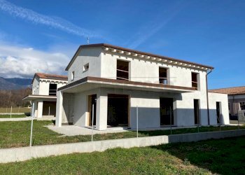 WhatsApp Image 2023-01-16 at 09.54.30 (2).jpeg - Villa a Schiera San Zenone degli Ezzelini - foto 2