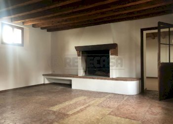 3.jpeg - Trilocale Contrà Corte S. Eusebio 15, Bassano del Grappa - foto 3