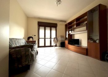 image00005.jpeg - Three-room apartment Catanzaro - photo 2