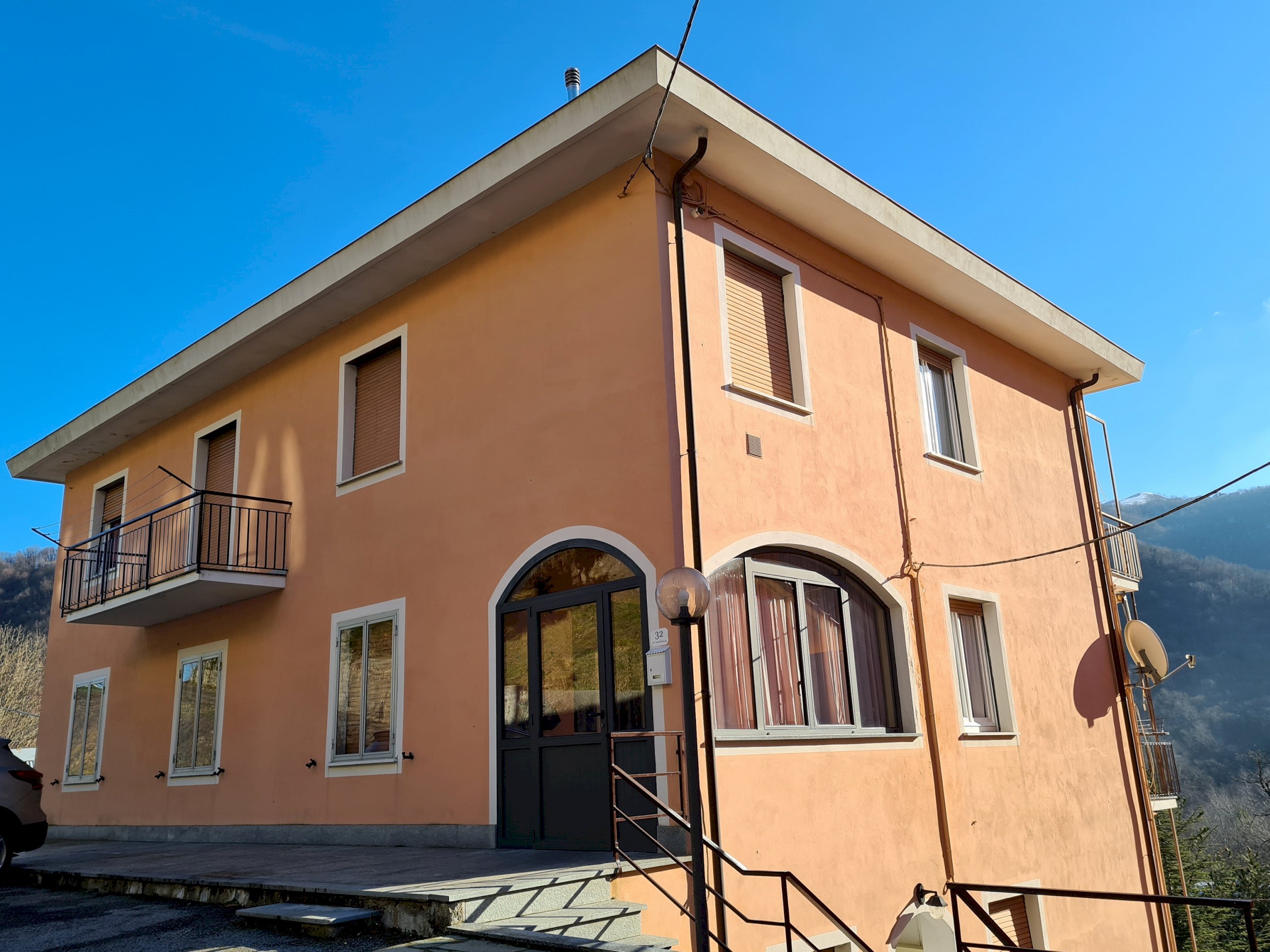 Apartment Montoggio - photo 1