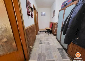 Apartment Viale IV Novembre 26, Saint-Vincent - photo 2