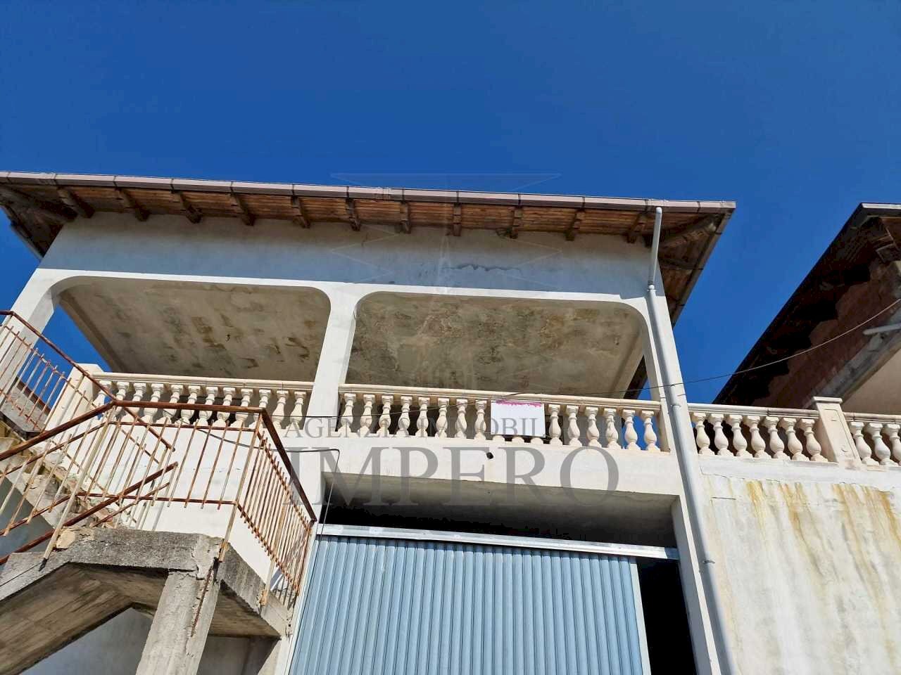 esterno - Magazzino Via San Rocco 42, Ventimiglia - foto 2