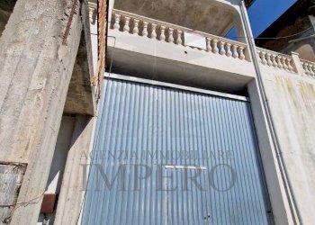 foto esterna - Magazzino Via San Rocco 42, Ventimiglia - foto 1