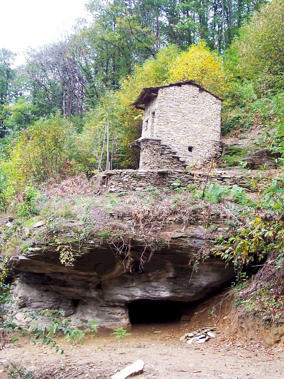 Rustic Barge - photo 2