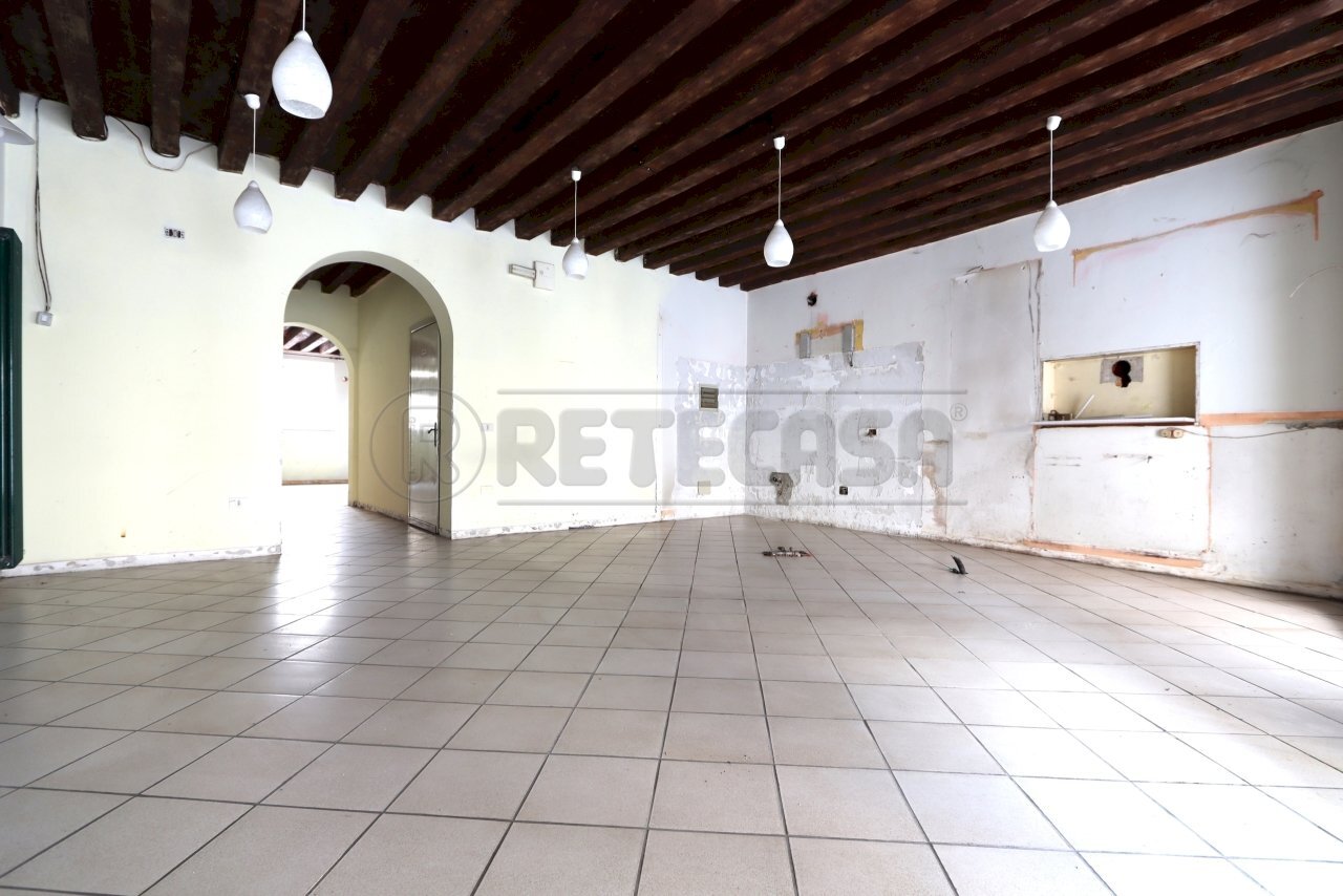 IMG_0460.JPG - Appartamento Contrà XX settembre 14, Vicenza - foto 2