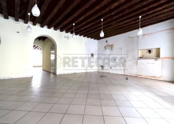 IMG_0460.JPG - Appartamento Contrà XX settembre 14, Vicenza - foto 2