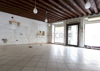 IMG_0461.JPG - Appartamento Contrà XX settembre 14, Vicenza - foto 3