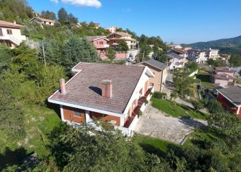 DJI_0102.JPG - Casa indipendente SP72 14, Farindola - foto 3